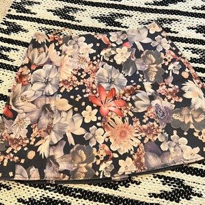 Button front floral mini skirt